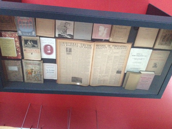 Colecci&oacute;n de libros que defienden el Col&oacute;n gallego, de primera mitad de siglo XX